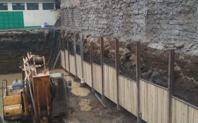Excavations and Lateral support using timber laggings & soldier piles